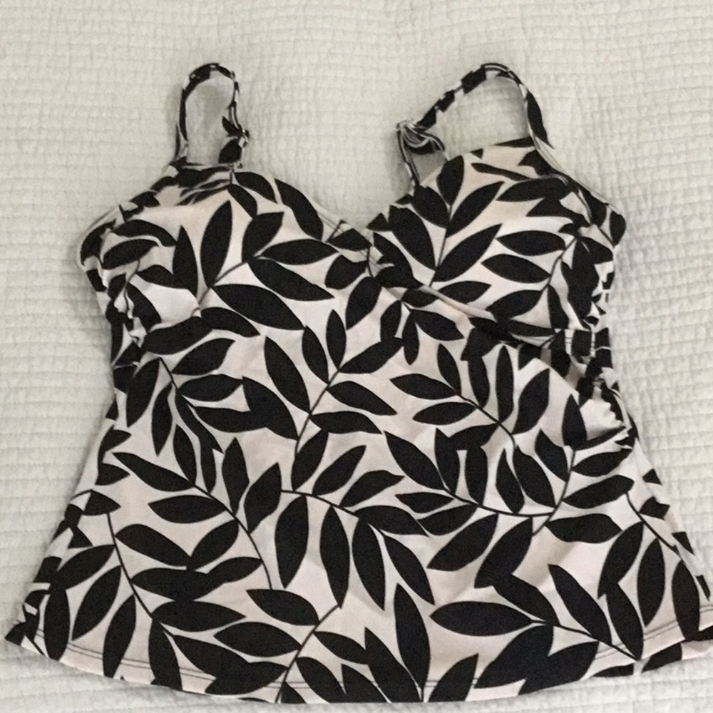 Tankini top, size 12, adjustable straps